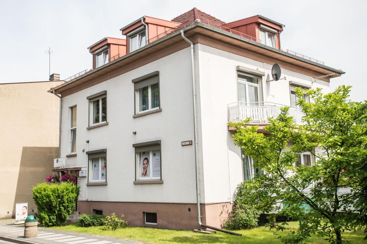 Mansarda Noclegi Września 外观 照片